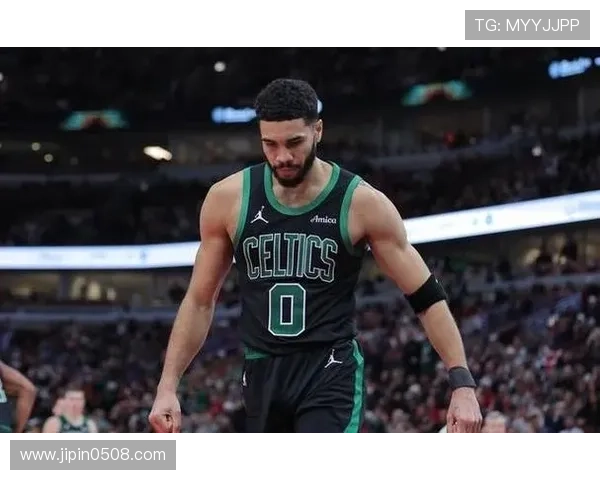 绿军16分逆转老鹰 塔图姆普里查德双核发力